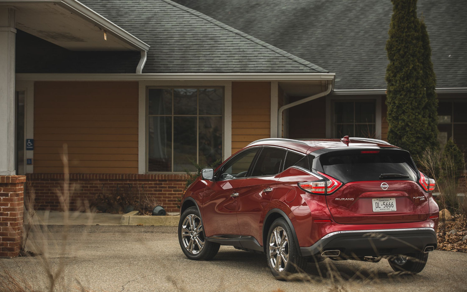 Comparison Mazda CX5 Grand Touring 2017 vs Nissan Murano